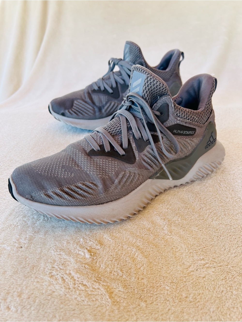 Adidas Alphabounce Beyond Triple Grey Running Shoes SIZE 8